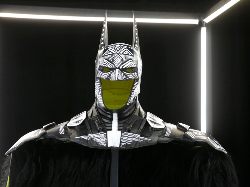 Illustration for article titled Batman Gets Weird When Artists Redesign His Cape and Cowl